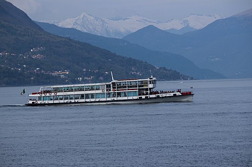 battello sul Lago Maggiore
